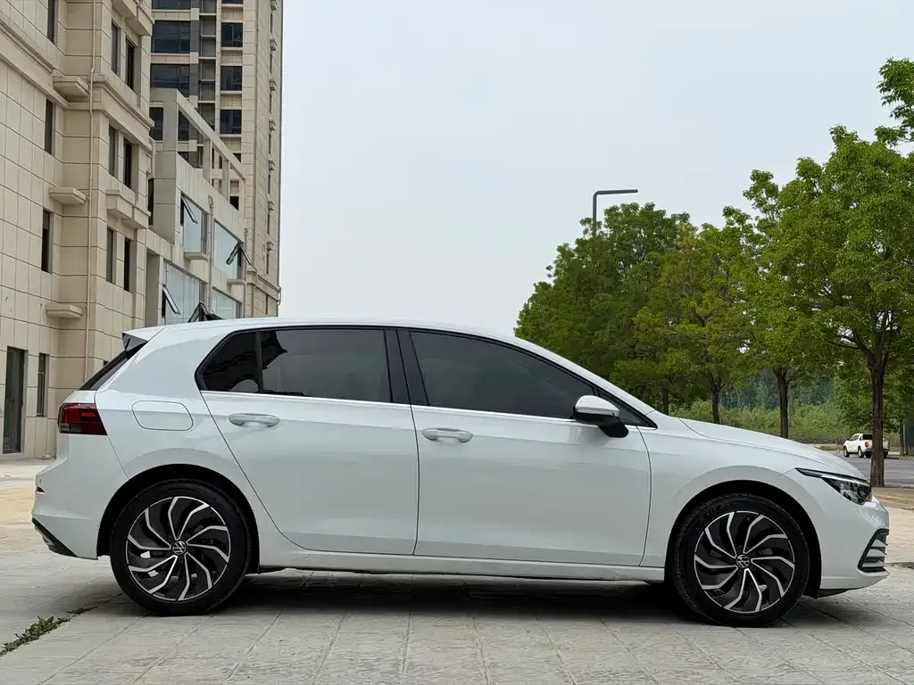 Volkswagen Golf 2021 из CN, фото 4