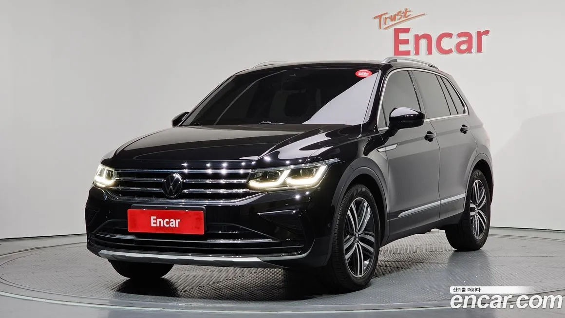 Volkswagen Tiguan — фото 1