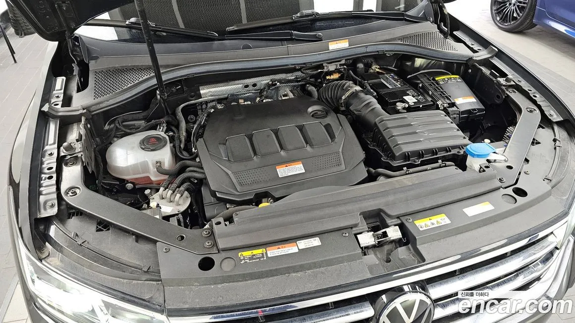 Volkswagen Tiguan — фото 10