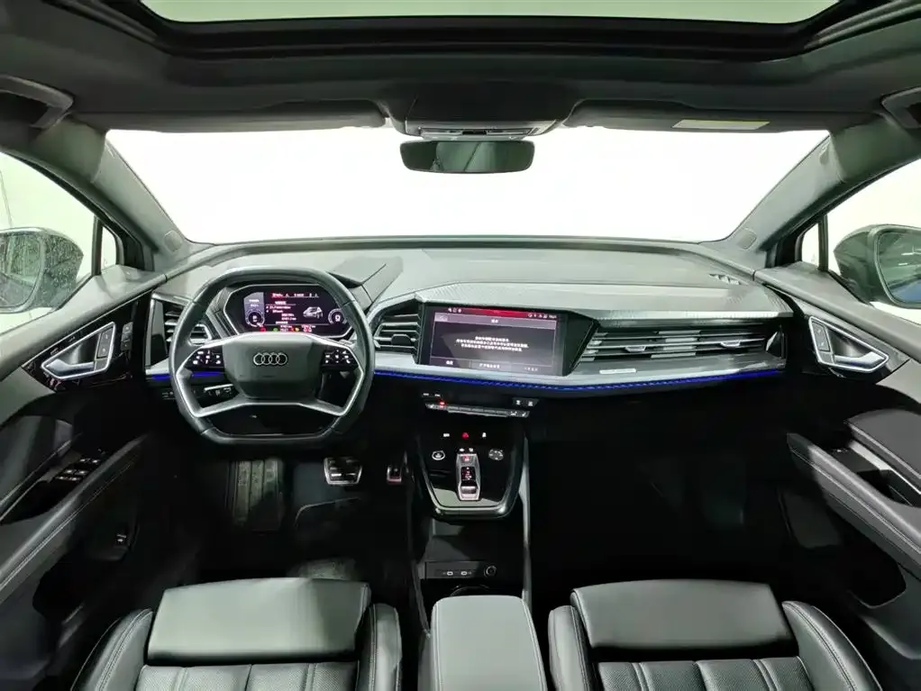 Audi Q4 e-tron — фото 10