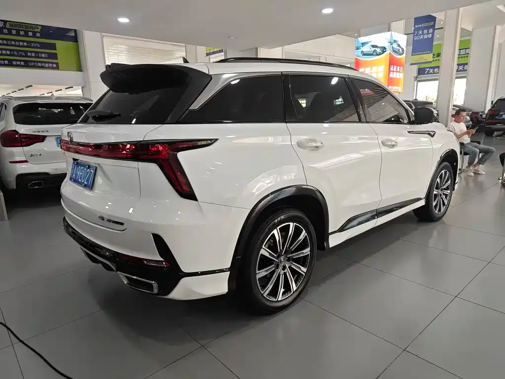Changan CS75PLUS — фото 10