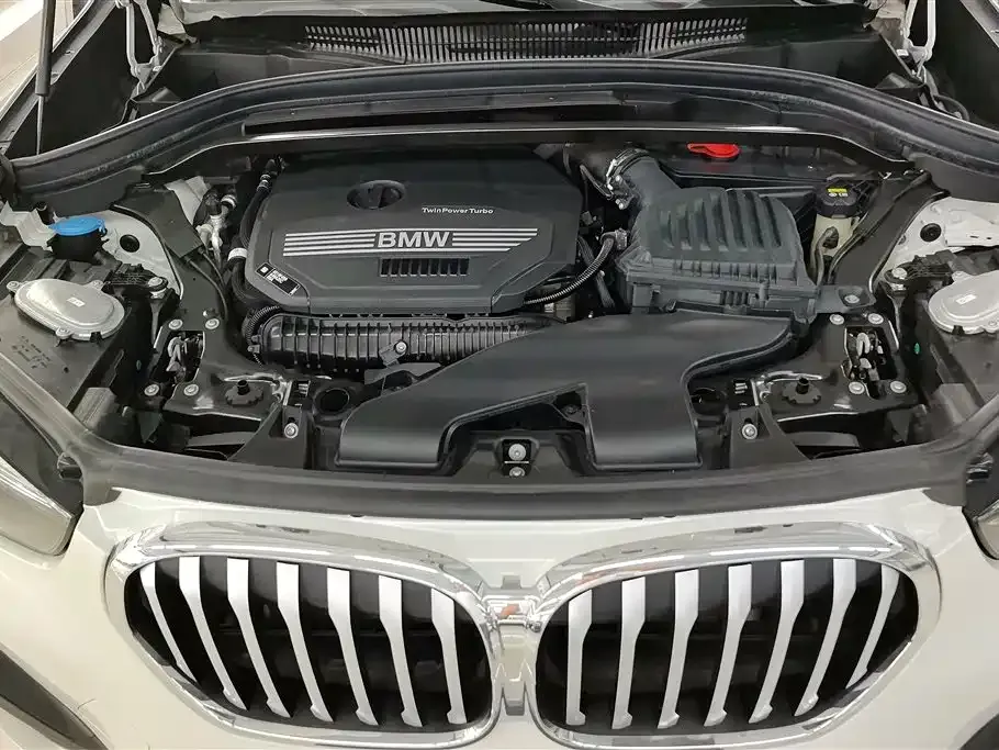 BMW X1 — фото 9