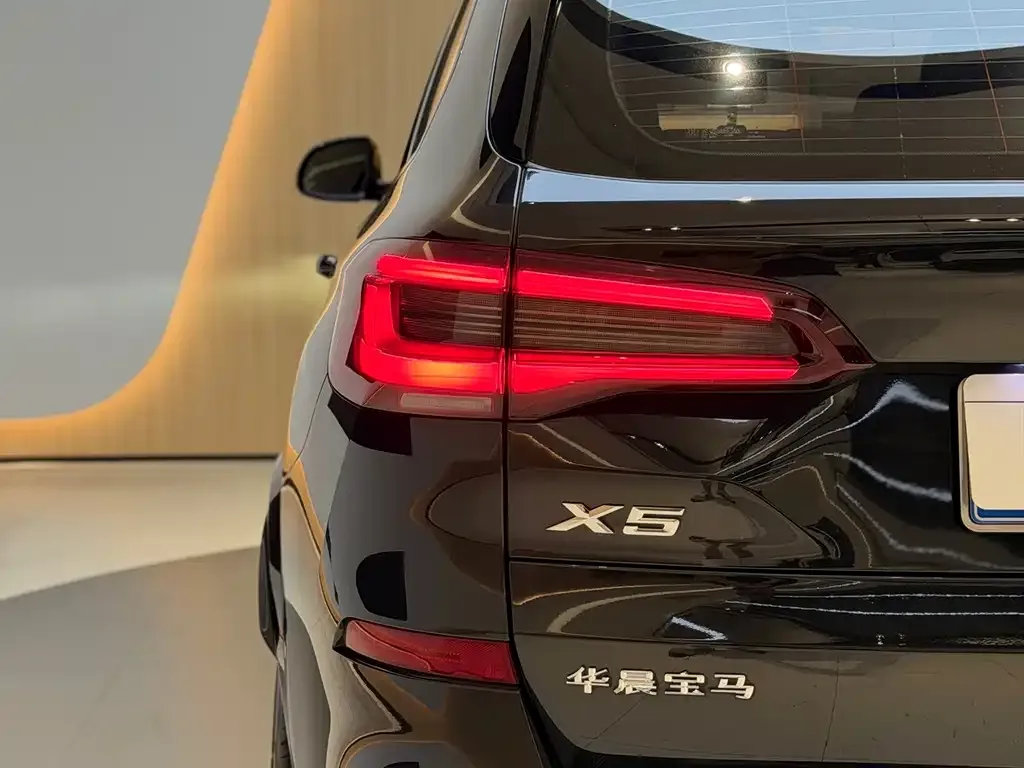 BMW X5 — фото 4
