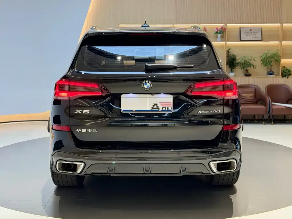 BMW X5 — фото 2