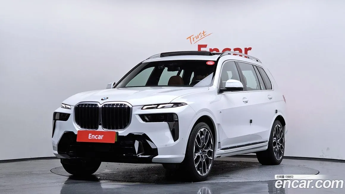 BMW X7 — фото 1