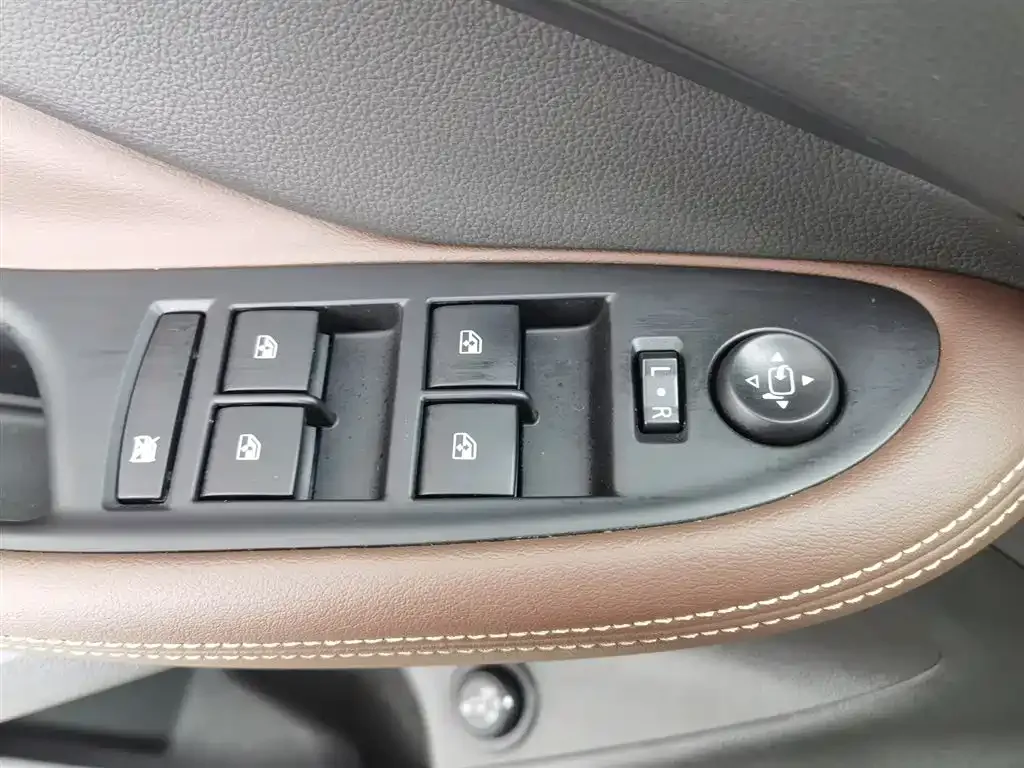 Buick Envision Plus 2021 из CN, фото 9