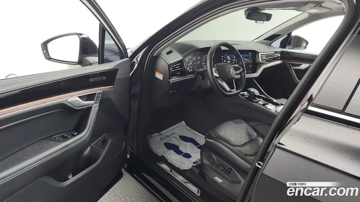 Volkswagen Touareg 2026 из KR, фото 9