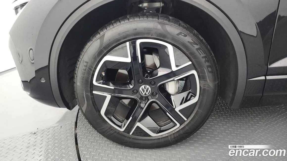 Volkswagen Touareg 2026 из KR, фото 8