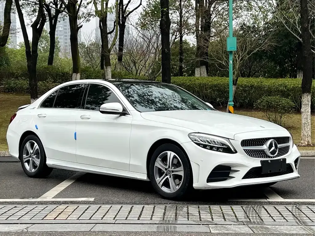 Mercedes-Benz C-Class — фото 10
