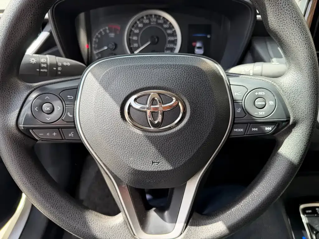 Toyota Corolla 2023 из CN, фото 9