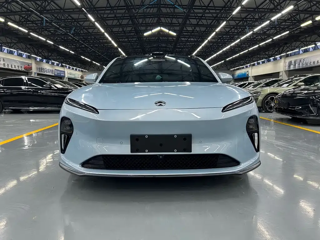 NIO ET5T 2024 из CN, фото 8
