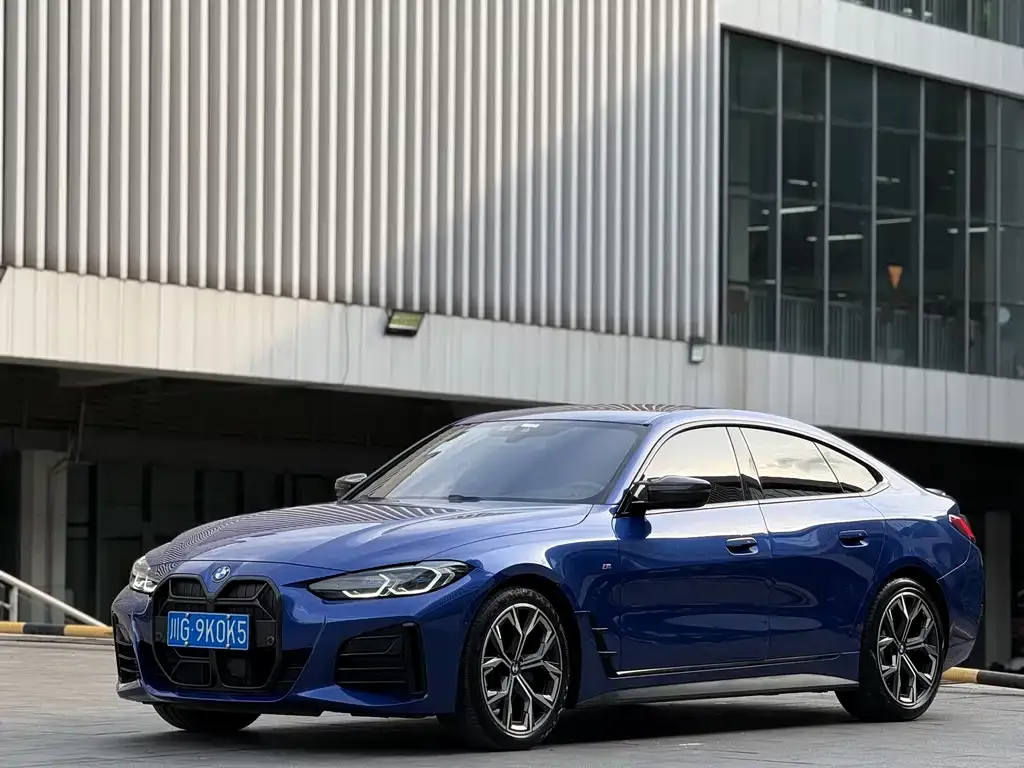 BMW 4 Series 2023 из CN, фото 2