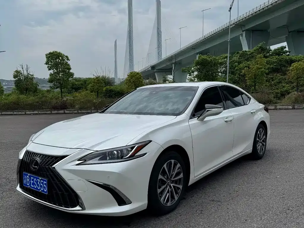 Lexus ES 2022 из CN, фото 1
