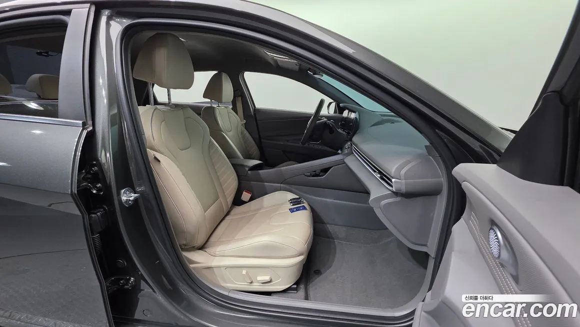 Hyundai AVANTE 2023 из KR, фото 6