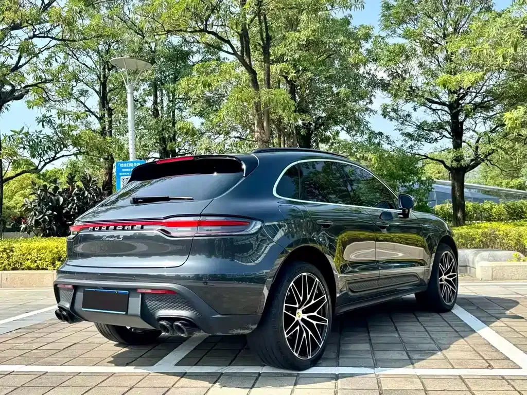 Porsche Macan — фото 7