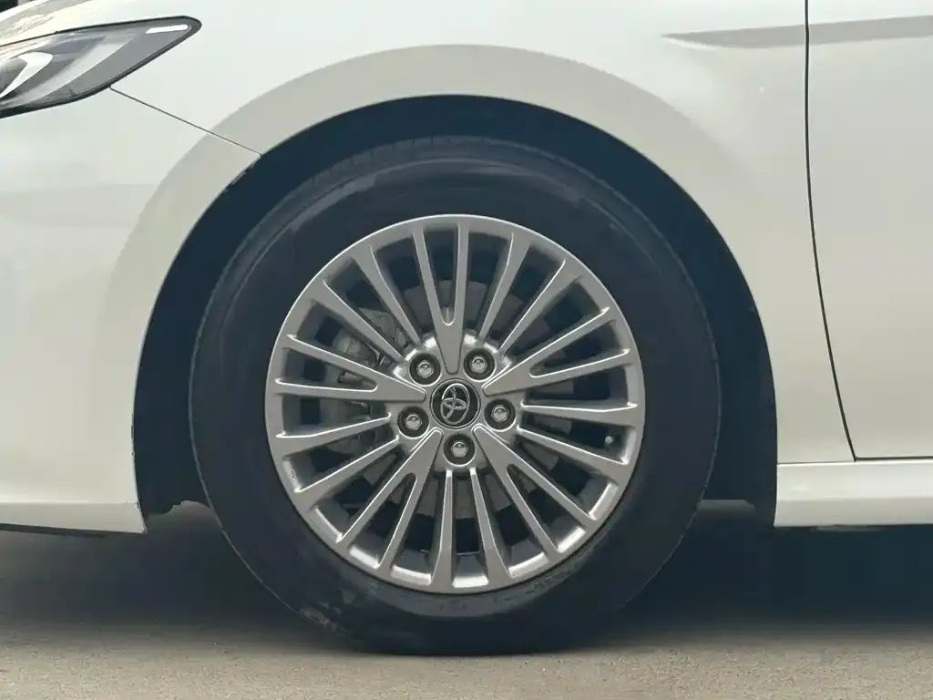 Toyota Camry 2024 из CN, фото 5