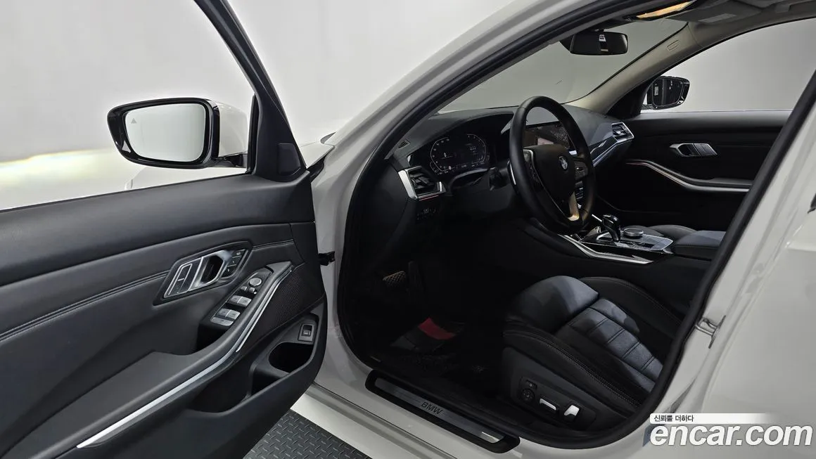 BMW 3-Series 2021 из KR, фото 6