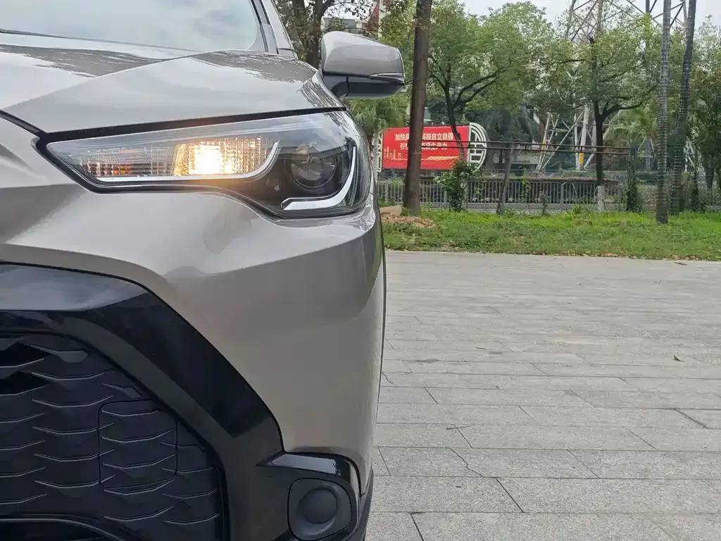 Toyota Frontlander 2023 из CN, фото 3