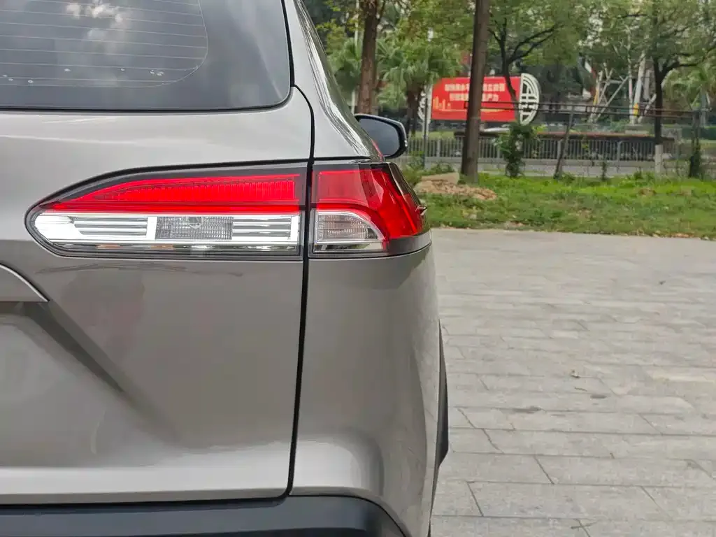 Toyota Frontlander 2023 из CN, фото 2
