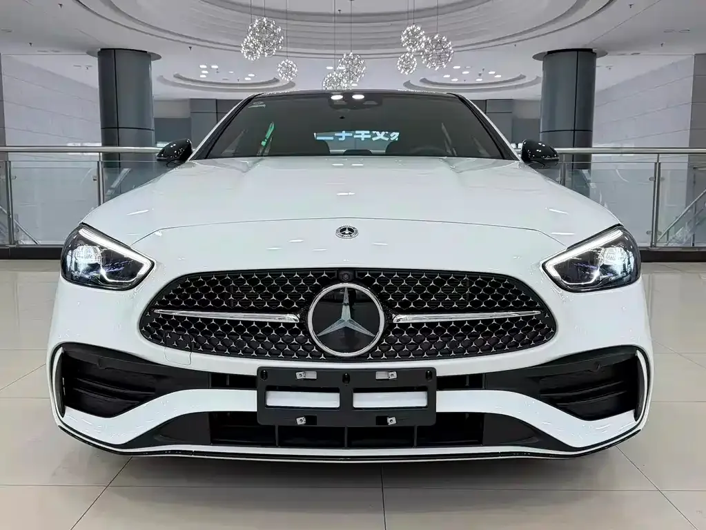 Mercedes-Benz C-Class — фото 10