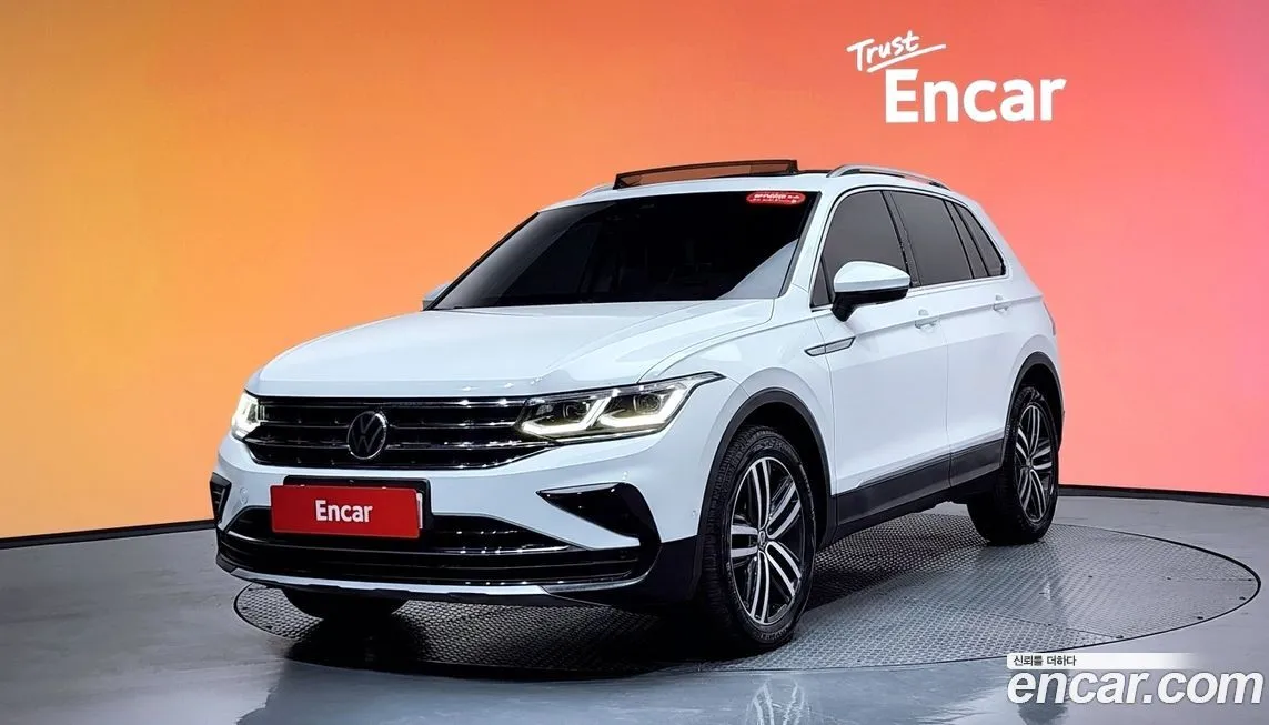 Volkswagen Tiguan — фото 1