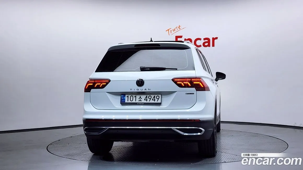 Volkswagen Tiguan — фото 5