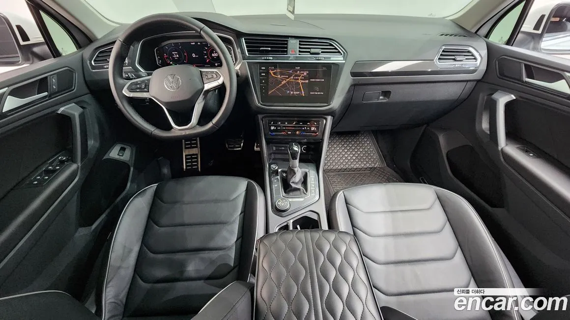 Volkswagen Tiguan — фото 6