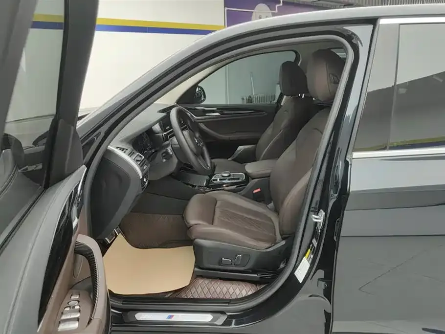 BMW iX3 2024 из CN, фото 6