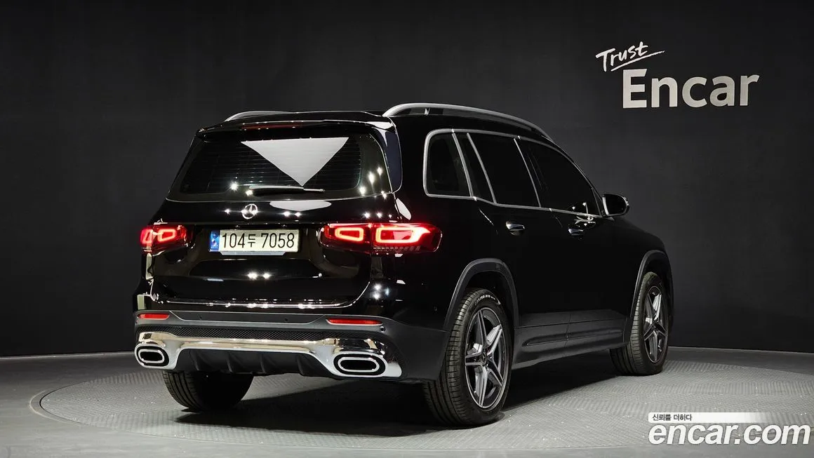 Mercedes-Benz GLB-Class — фото 5