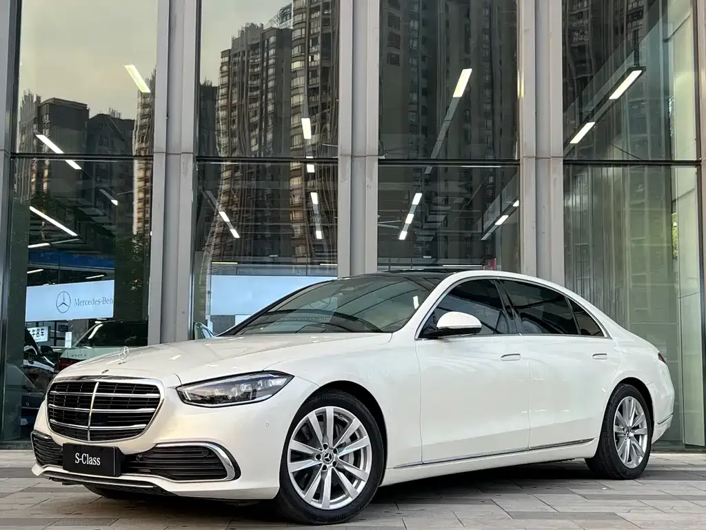 Mercedes-Benz S-Class — фото 1