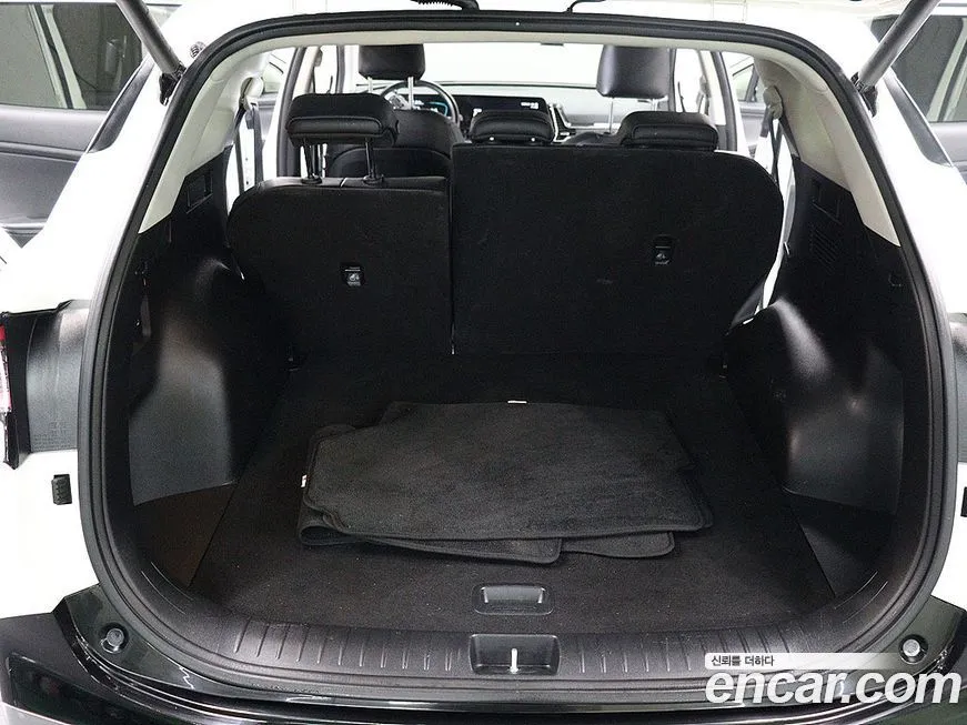 Kia Sportage — фото 9