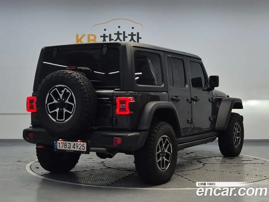 Jeep Wrangler 2024 из KR, фото 9