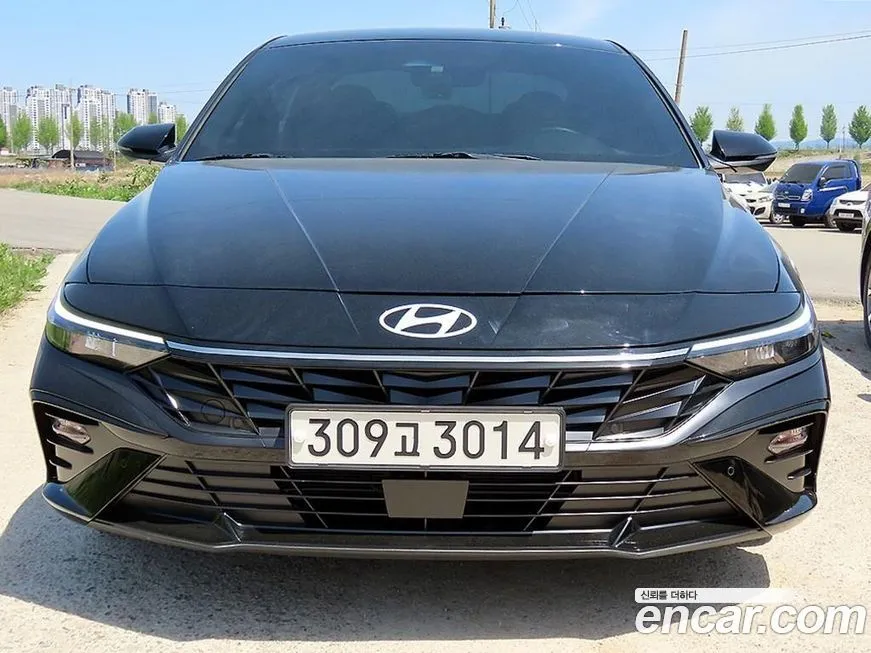 Hyundai AVANTE — фото 1