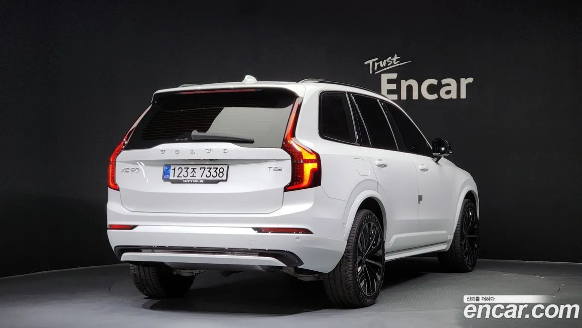 Volvo XC90 2026 из KR, фото 8