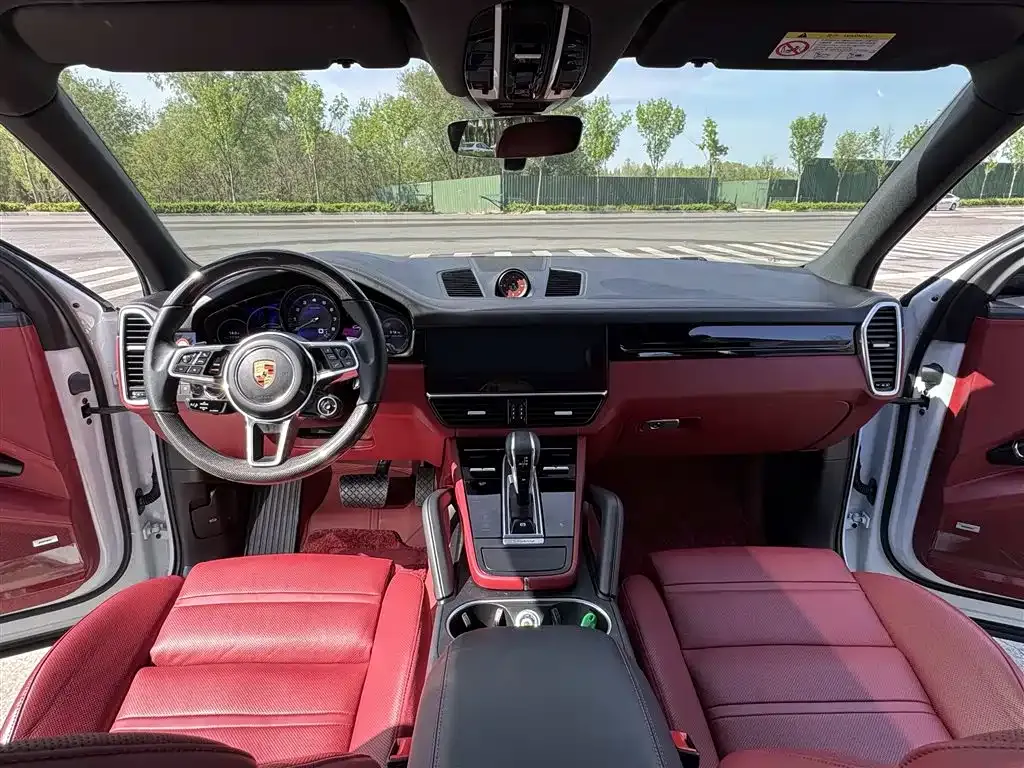 Porsche Cayenne Hybrid — фото 10
