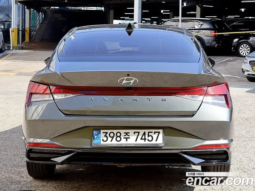 Hyundai AVANTE — фото 3