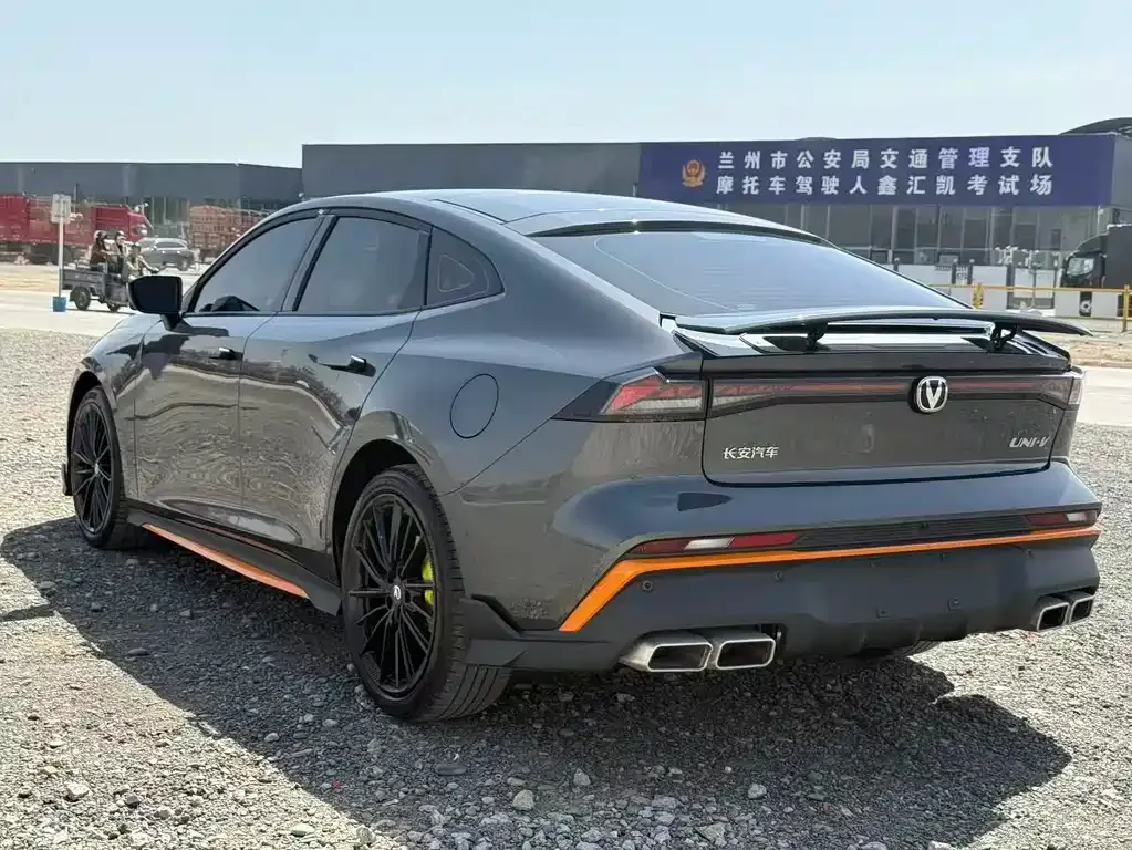 Changan UNI-V 2026 из CN, фото 8