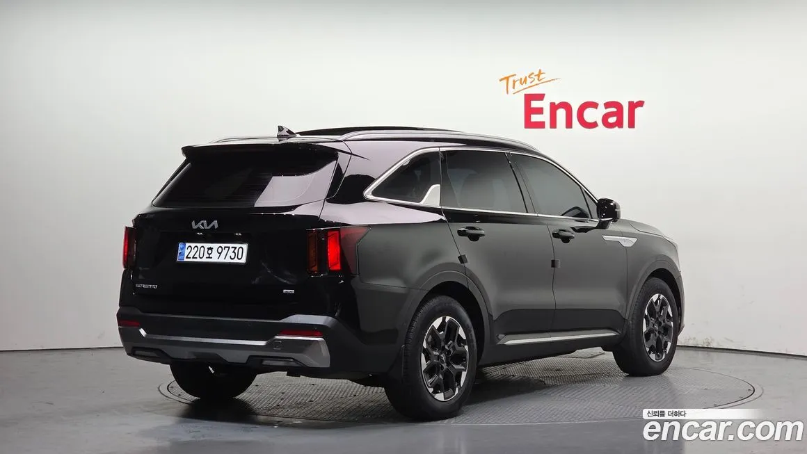 Kia Sorento — фото 7