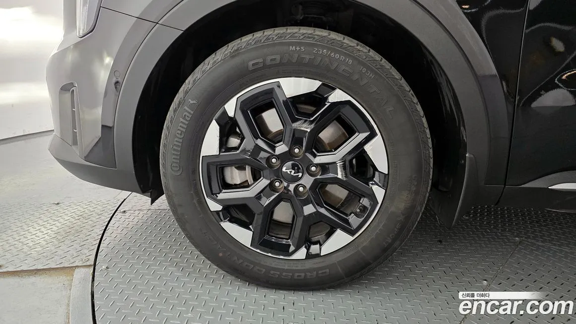 Kia Sorento — фото 5