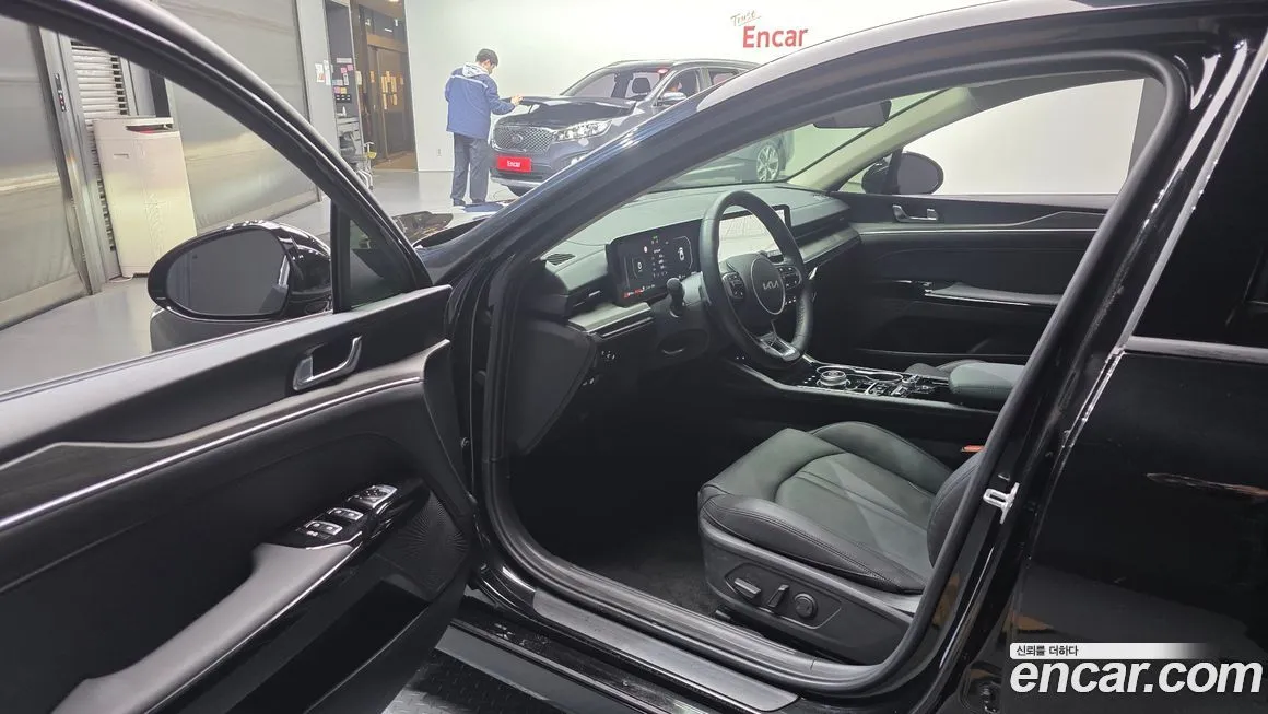 Kia K5 — фото 10