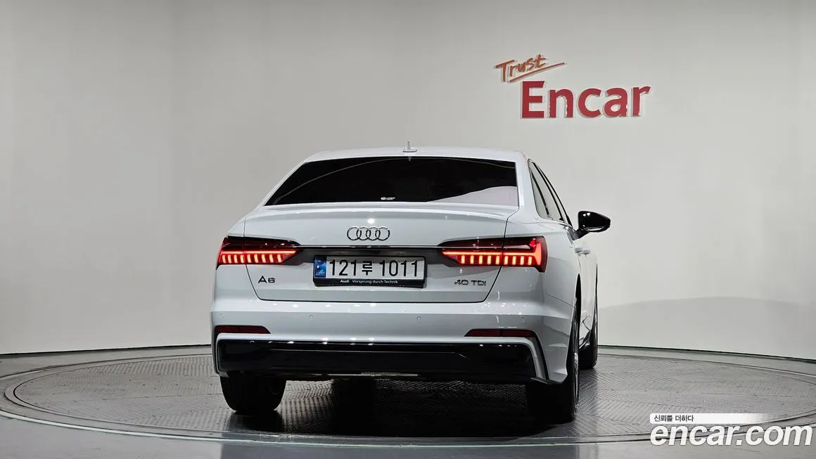 Audi A6 — фото 2