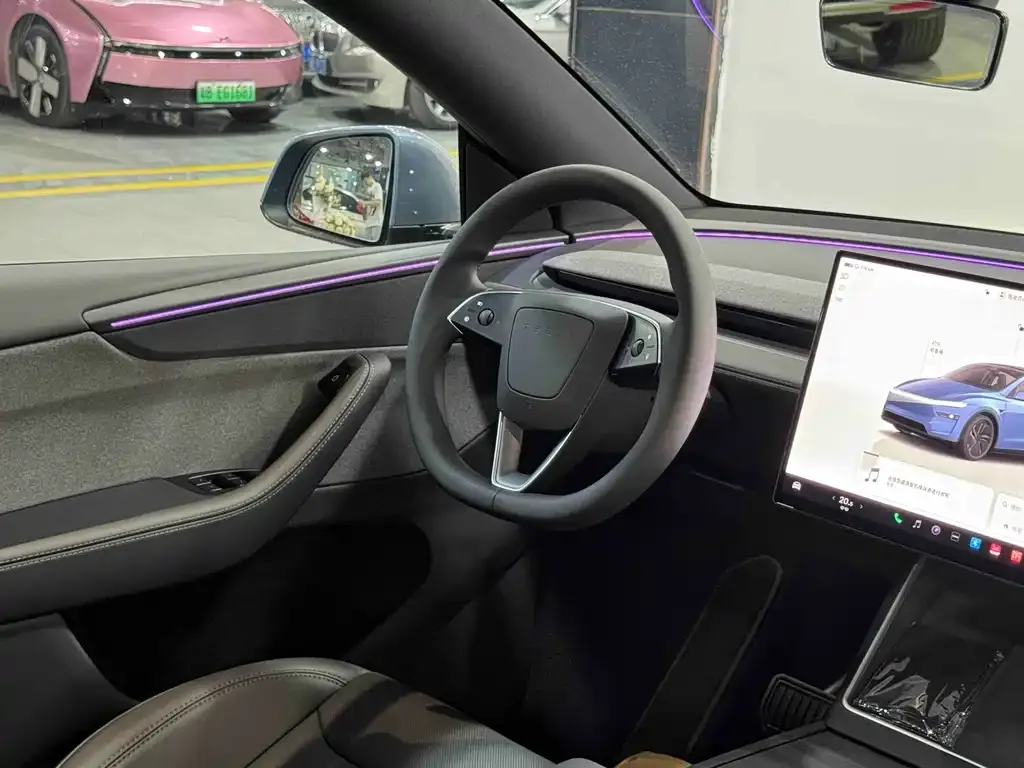 Tesla Model Y — фото 4