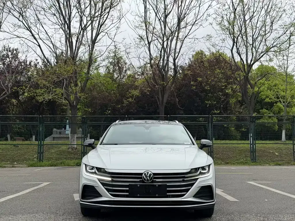 Volkswagen CC 2023 из CN, фото 8