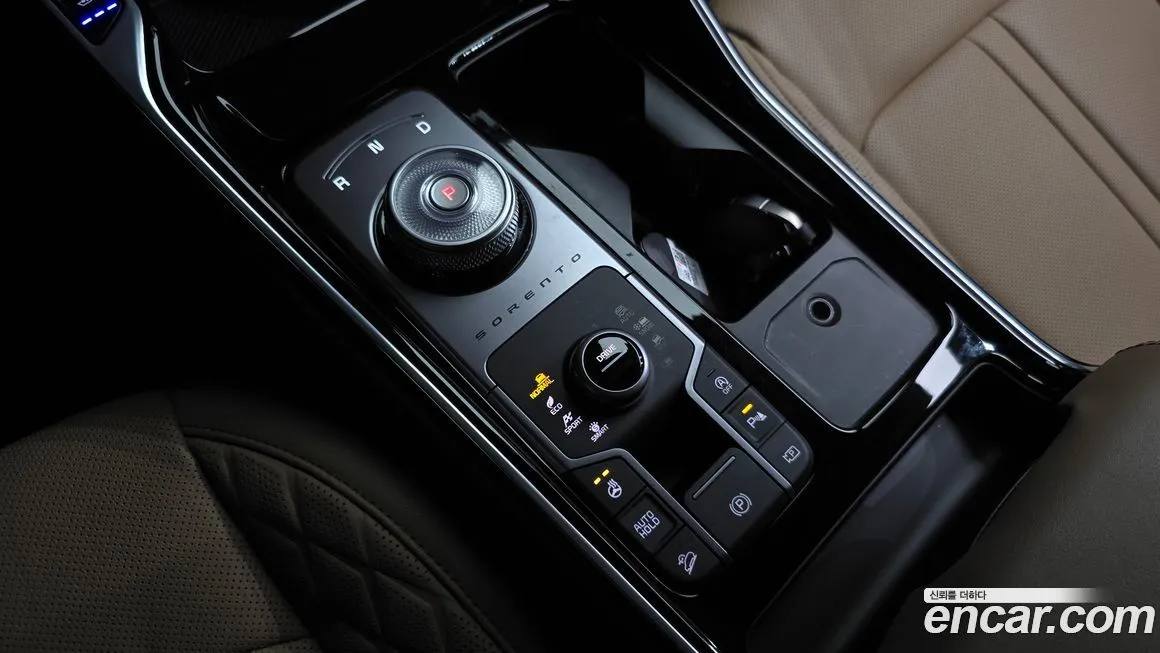 Kia Sorento — фото 10