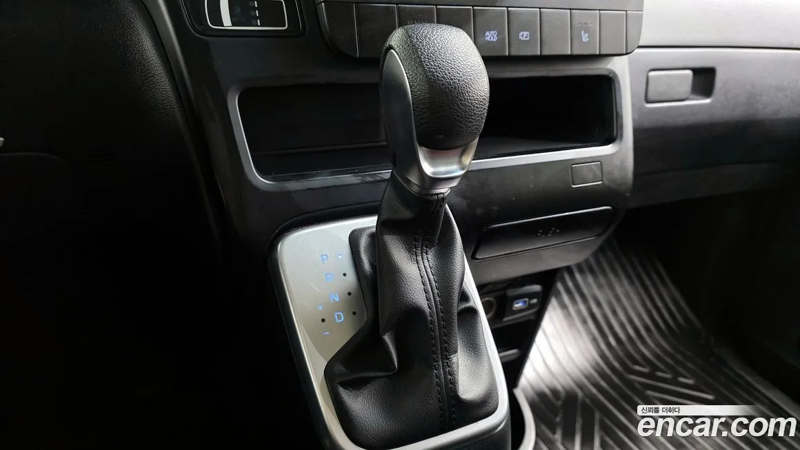 Hyundai Staria — фото 3