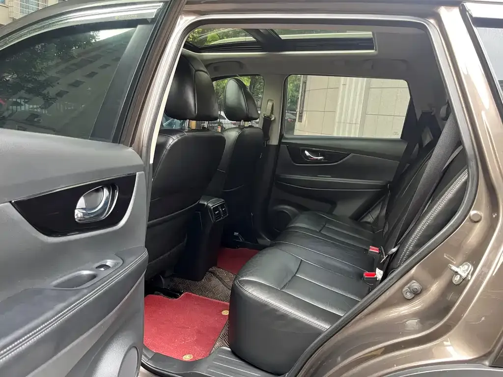 Nissan X-Trail 2021 из CN, фото 3