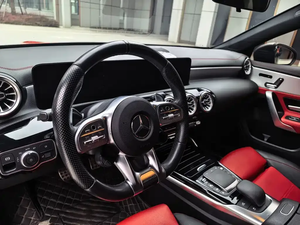 Mercedes-Benz A-Class AMG — фото 5
