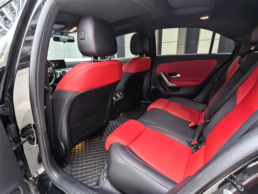 Mercedes-Benz A-Class AMG — фото 7