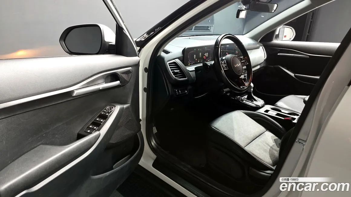 Kia Seltos 2023 из KR, фото 10
