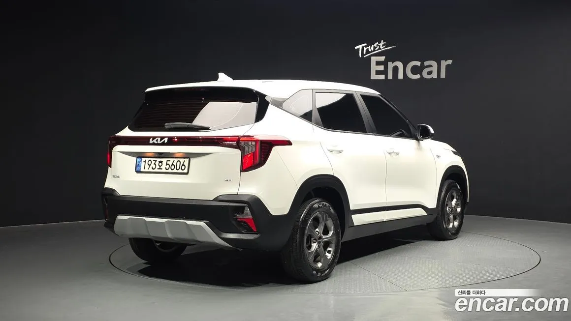 Kia Seltos 2023 из KR, фото 4